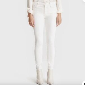 New With Tags Mother The Looker Ankle Jean Size 25 in cream puff 27.5” inseam